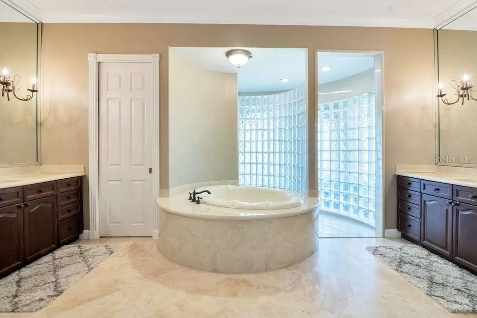 7718 Debeaubien Drive Orlando FL 32835