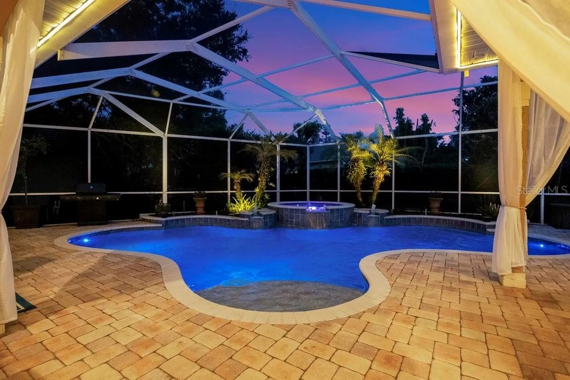 7718 Debeaubien Drive Orlando FL 32835
