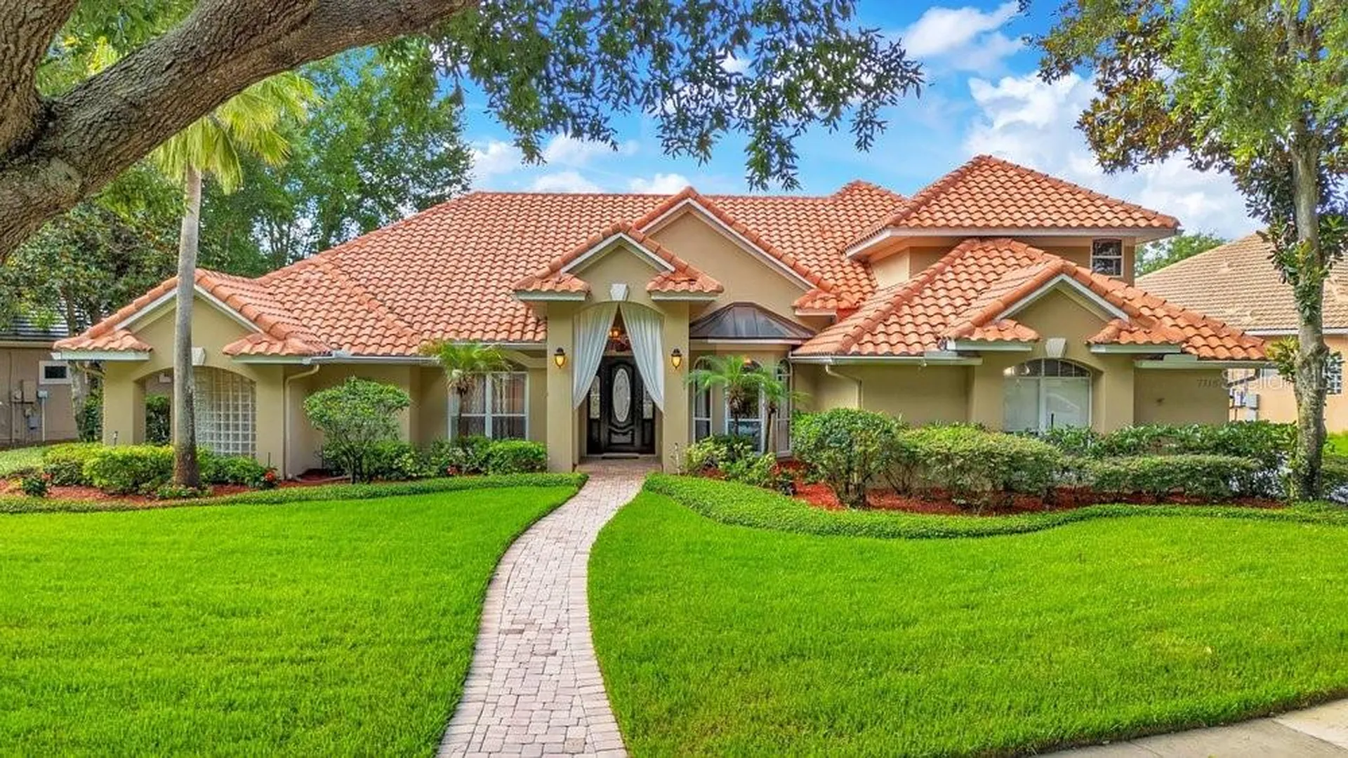 7718 Debeaubien Drive Orlando FL 32835
