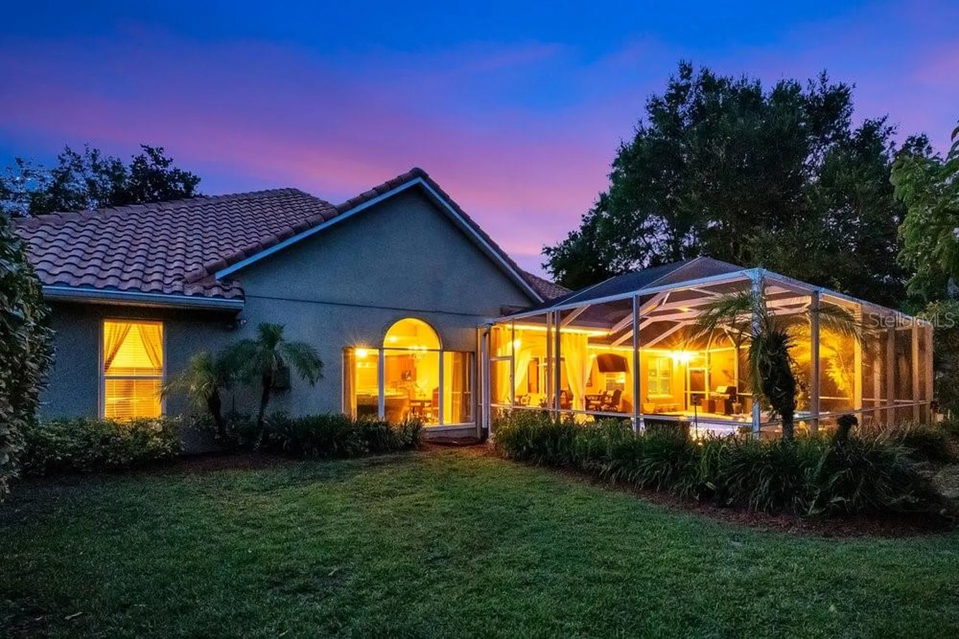 7718 Debeaubien Drive Orlando FL 32835