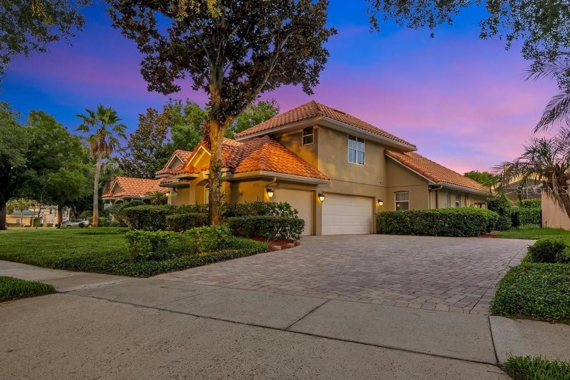 7718 Debeaubien Drive Orlando FL 32835