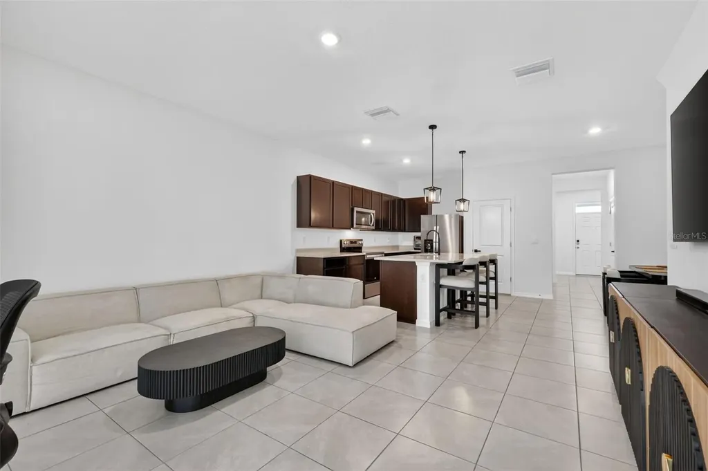 567 Mangrove Shade Circle Apollo Beach FL 33572