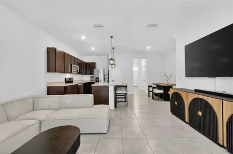 567 Mangrove Shade Circle Apollo Beach FL 33572