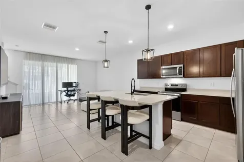 567 Mangrove Shade Circle Apollo Beach FL 33572