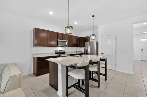 567 Mangrove Shade Circle Apollo Beach FL 33572