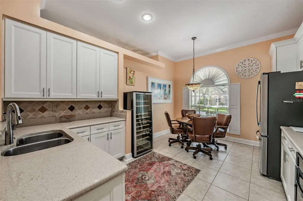 9459 Hunters Pond Drive Tampa FL 33647