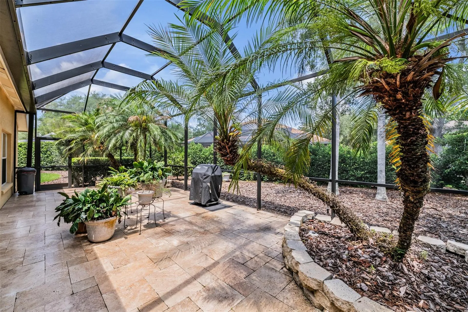 9459 Hunters Pond Drive Tampa FL 33647