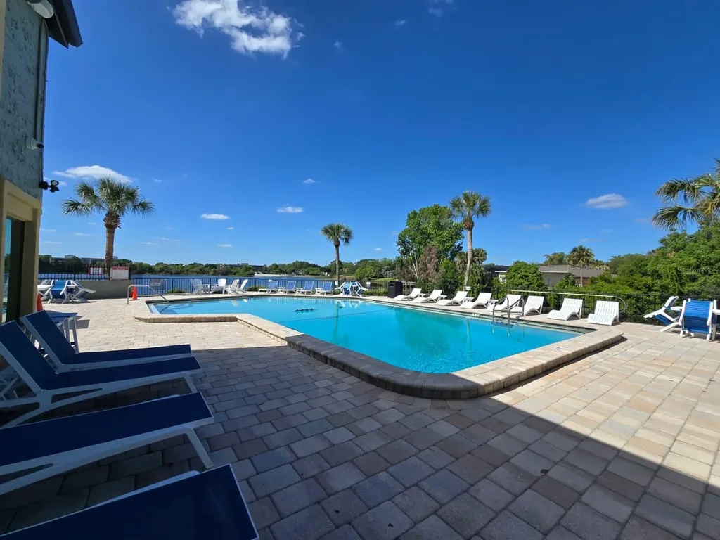 902 Lake Destiny Road Altamonte Springs FL 32714