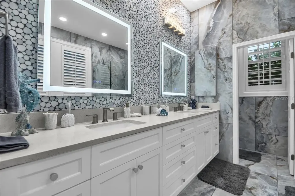 115 Edmondson Avenue Sarasota FL 34242