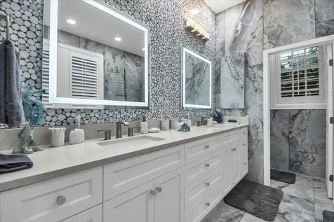 115 Edmondson Avenue Sarasota FL 34242