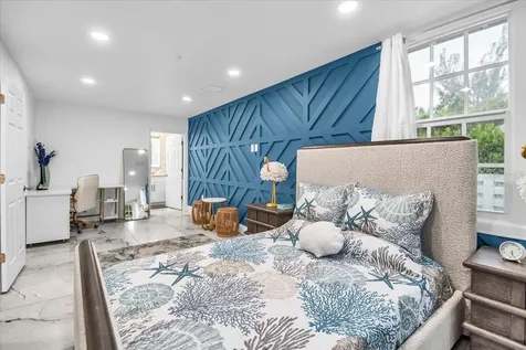 115 Edmondson Avenue Sarasota FL 34242