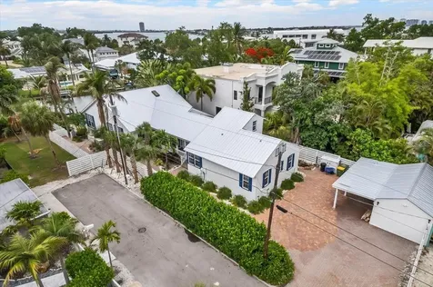 115 Edmondson Avenue Sarasota FL 34242