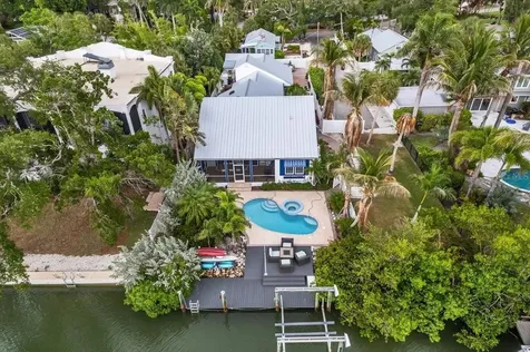 115 Edmondson Avenue Sarasota FL 34242