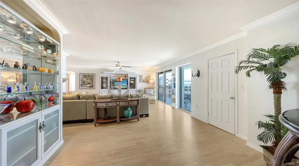 1 Benjamin Franklin Drive Sarasota FL 34236