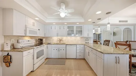 1 Benjamin Franklin Drive Sarasota FL 34236