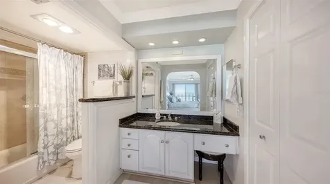 1 Benjamin Franklin Drive Sarasota FL 34236
