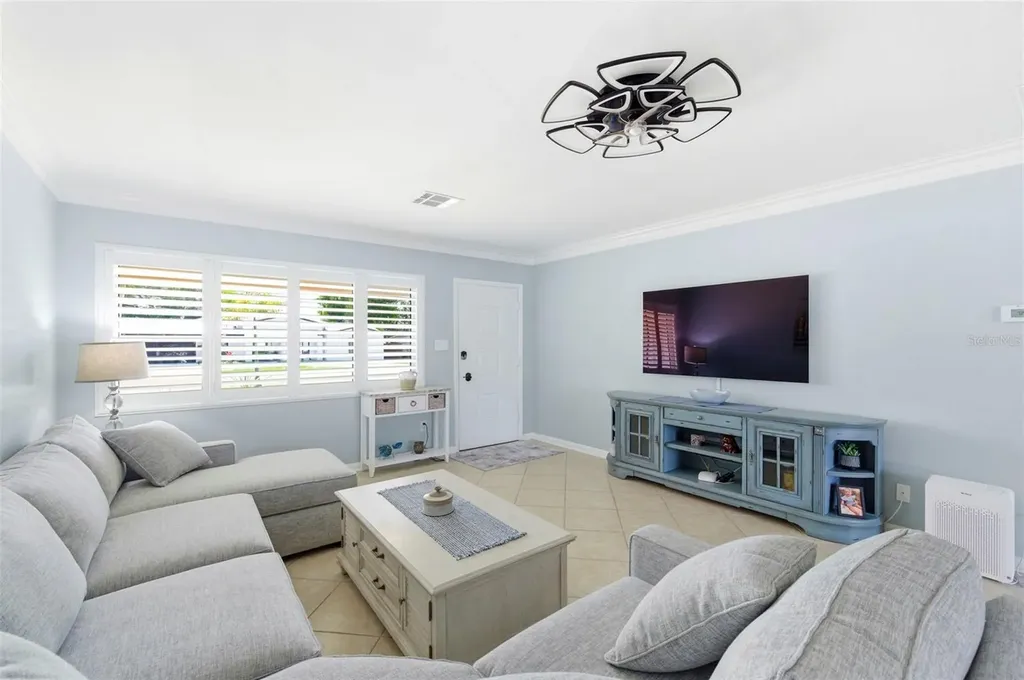 1727 Cypress Avenue Belleair FL 33756