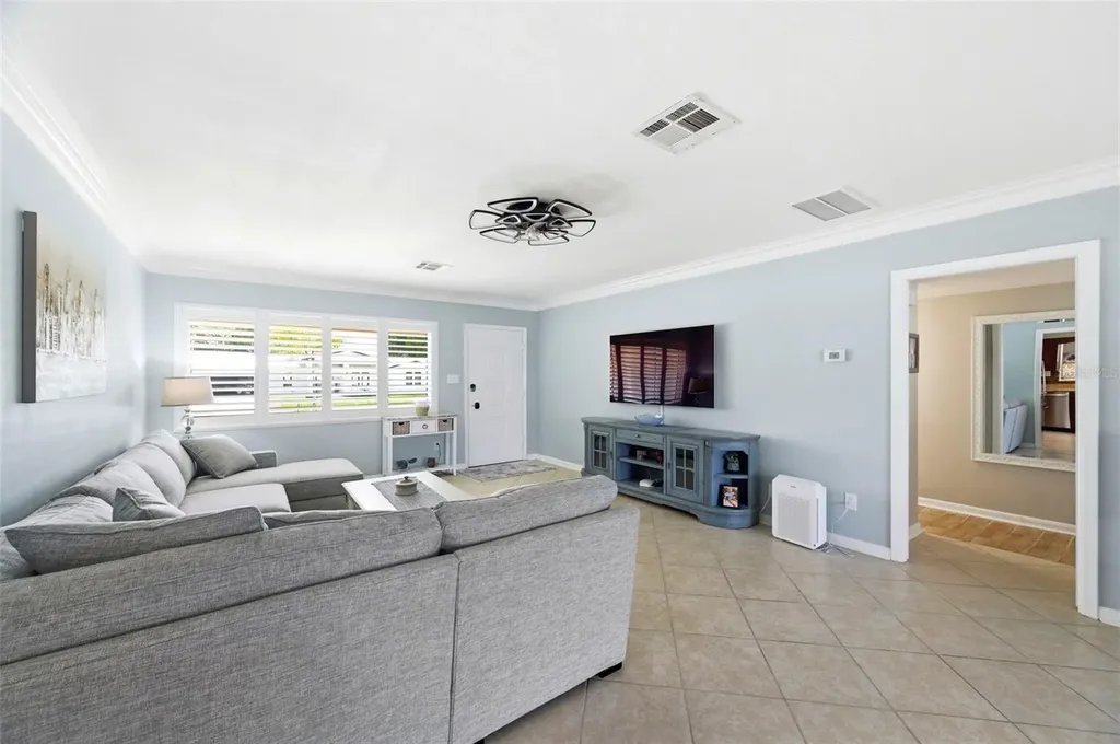 1727 Cypress Avenue Belleair FL 33756