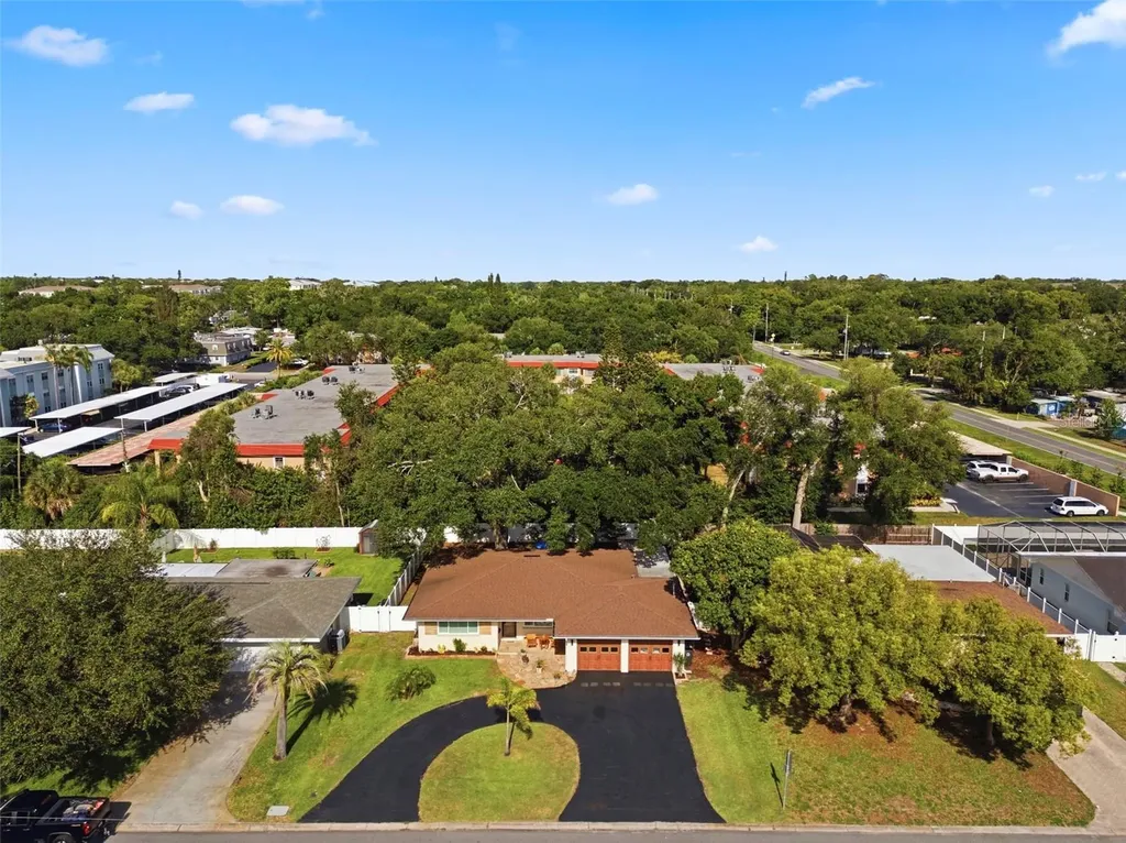 1727 Cypress Avenue Belleair FL 33756