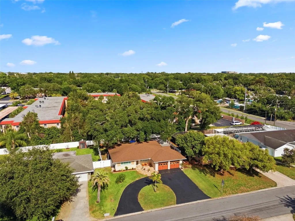 1727 Cypress Avenue Belleair FL 33756