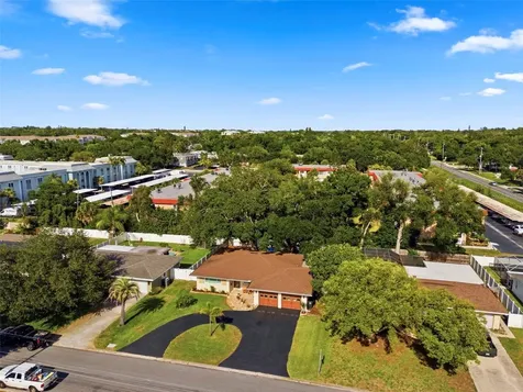 1727 Cypress Avenue Belleair FL 33756