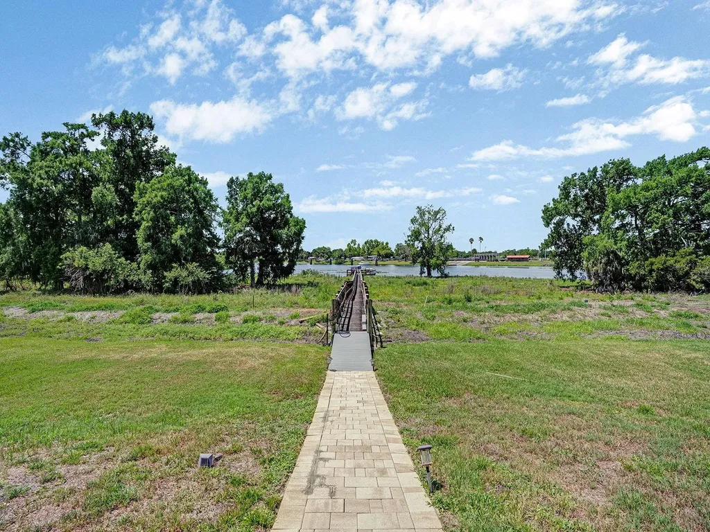 16270 Forest Mist Court Alva FL 33920