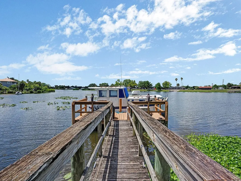16270 Forest Mist Court Alva FL 33920
