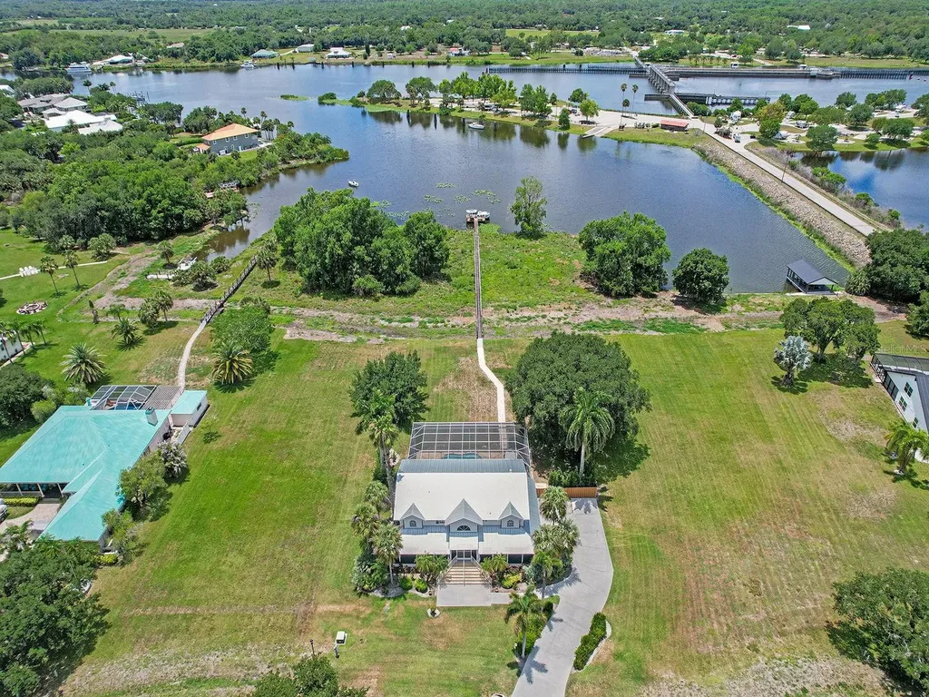 16270 Forest Mist Court Alva FL 33920