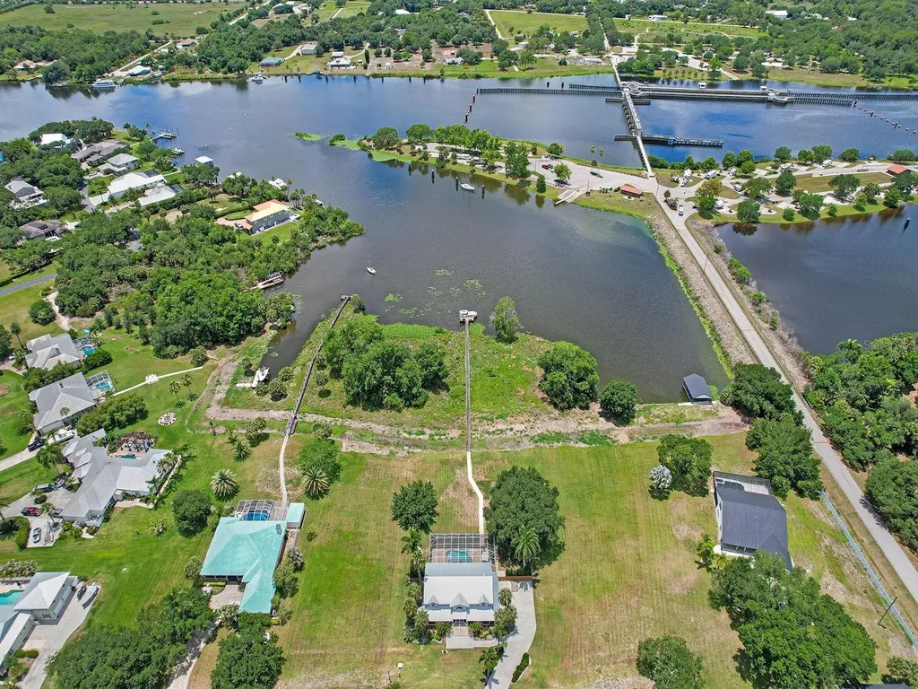16270 Forest Mist Court Alva FL 33920