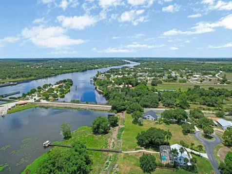16270 Forest Mist Court Alva FL 33920