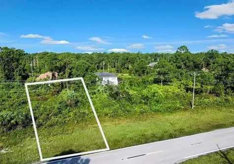732 Columbus Boulevard S Lehigh Acres FL 33974