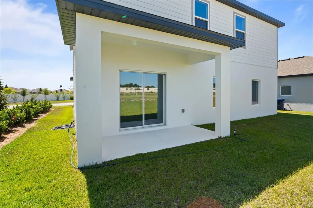 1774 White Elephant Loop Winter Haven FL 33884