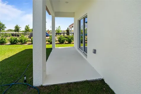 1774 White Elephant Loop Winter Haven FL 33884