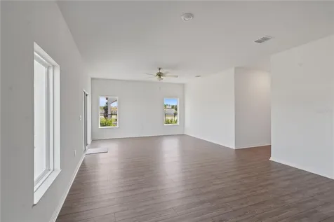 1774 White Elephant Loop Winter Haven FL 33884