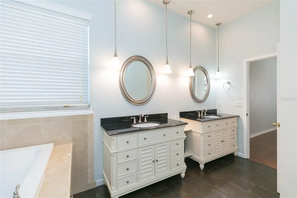 5315 Spectacular Bid Drive Wesley Chapel FL 33544