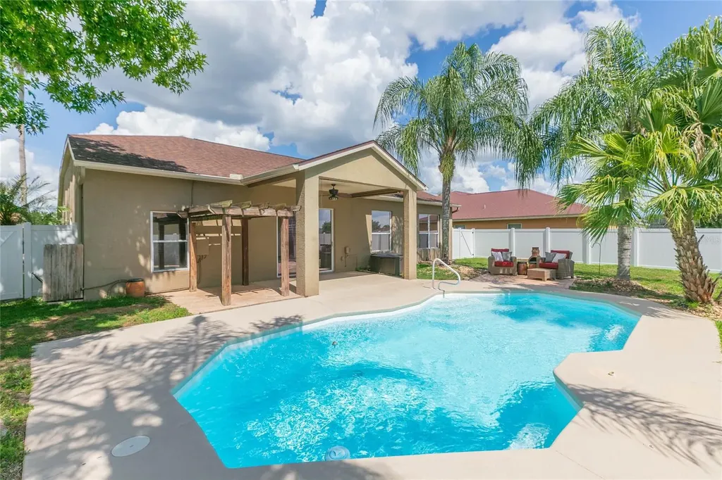 5315 Spectacular Bid Drive Wesley Chapel FL 33544