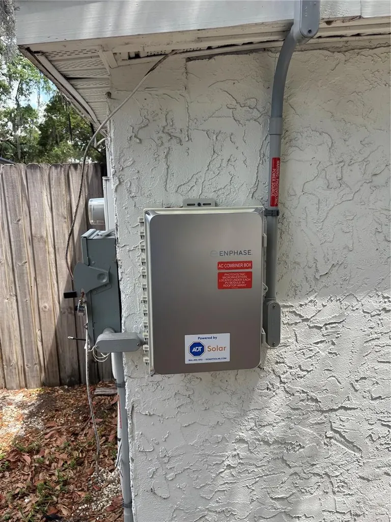 2908 E Howell Street Tampa FL 33610
