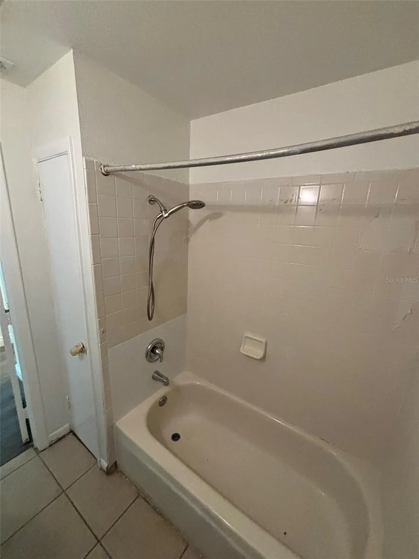 2908 E Howell Street Tampa FL 33610