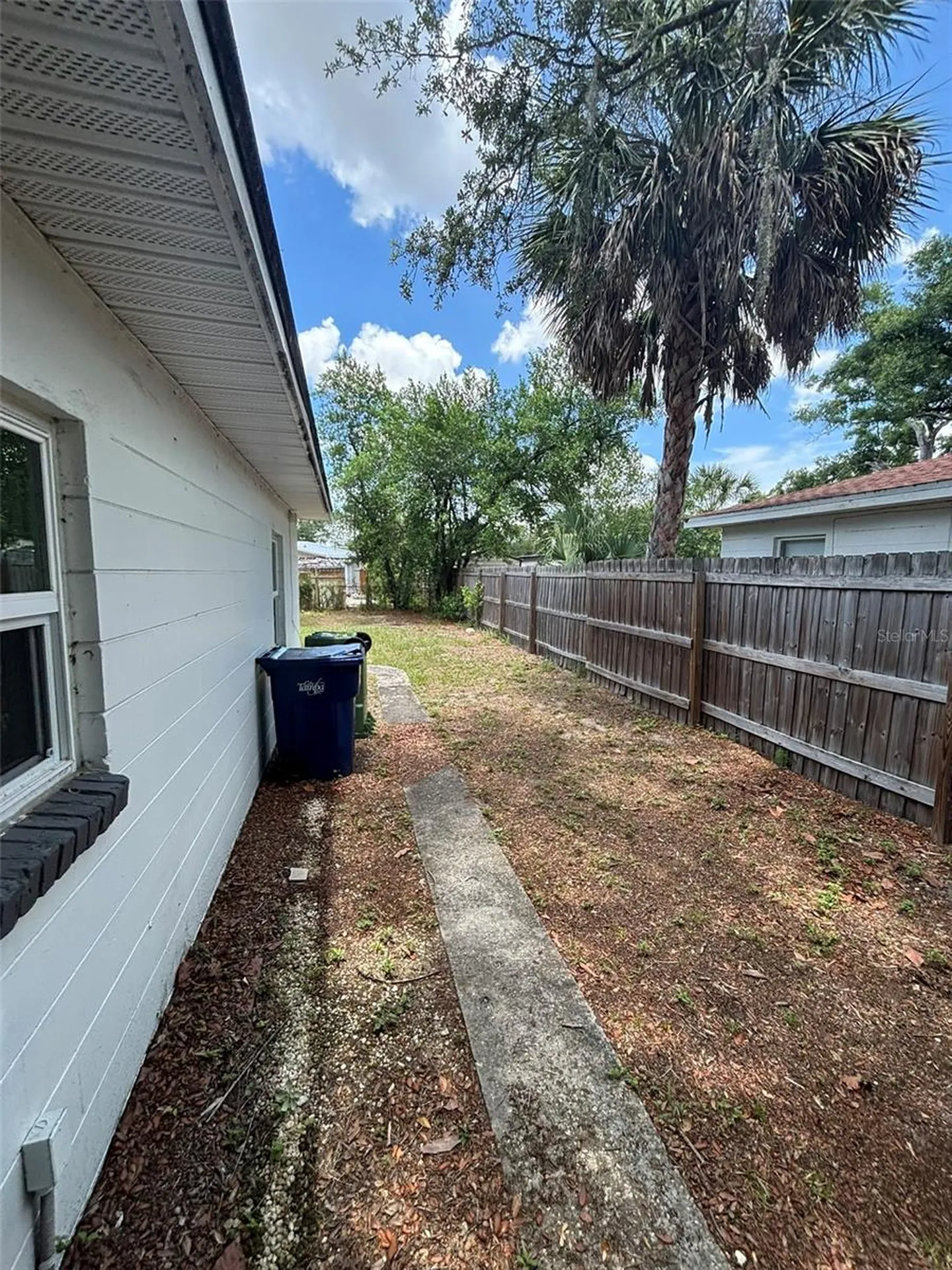 2908 E Howell Street Tampa FL 33610