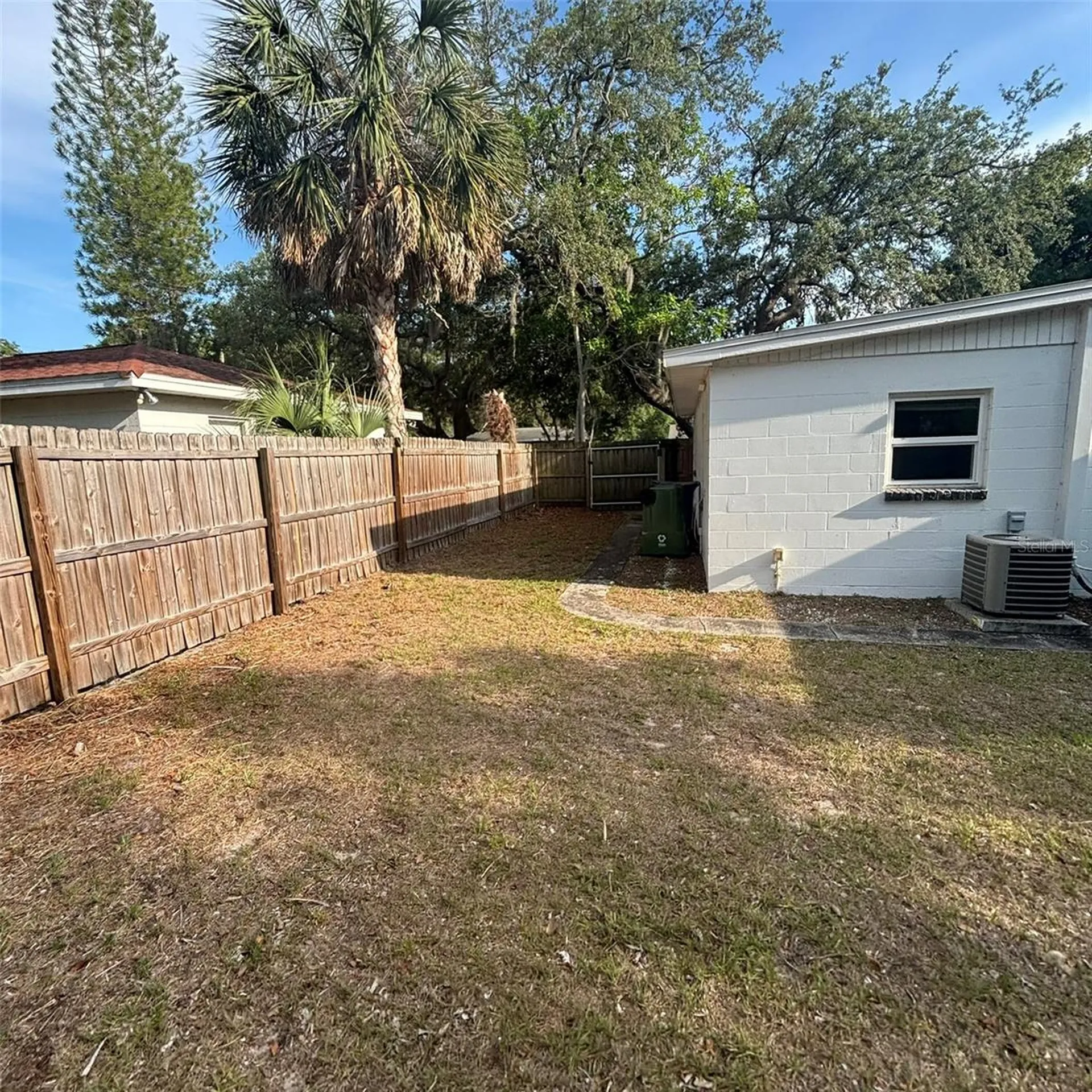 2908 E Howell Street Tampa FL 33610