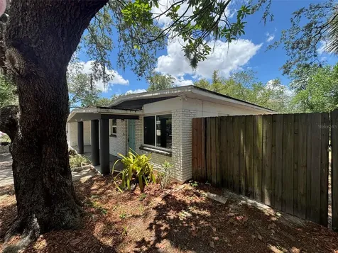 2908 E Howell Street Tampa FL 33610