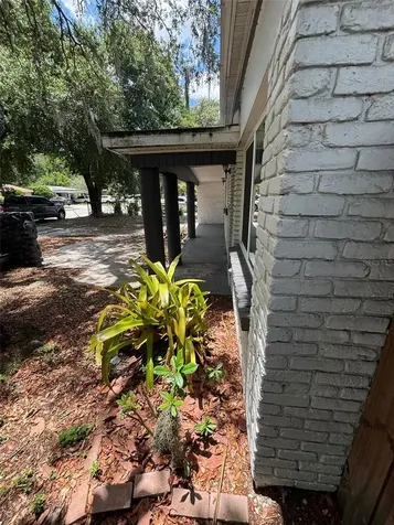 2908 E Howell Street Tampa FL 33610