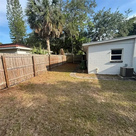 2908 E Howell Street Tampa FL 33610