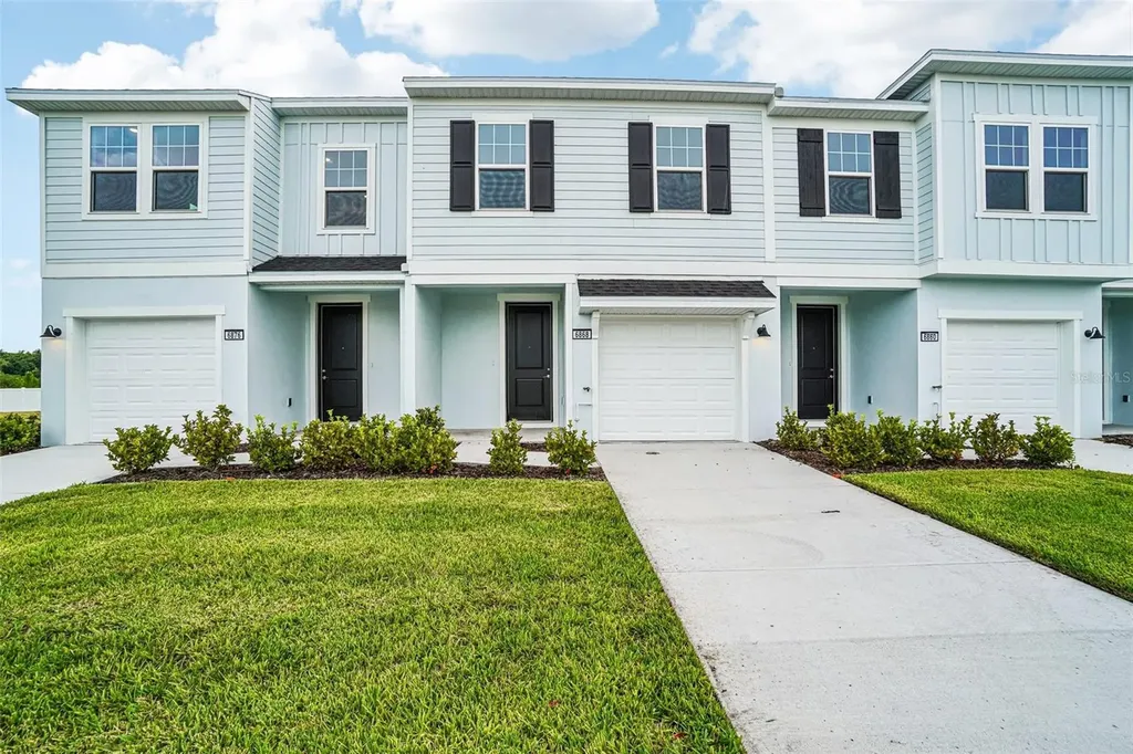 6868 Holcombe Down Drive Zephyrhills FL 33541