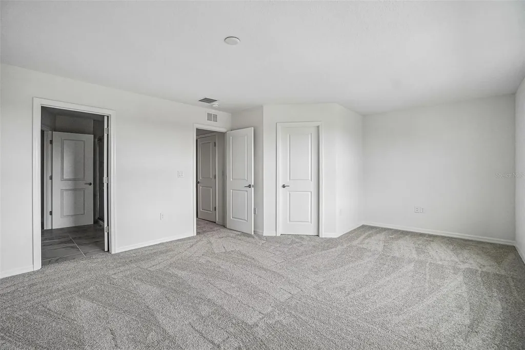 6868 Holcombe Down Drive Zephyrhills FL 33541