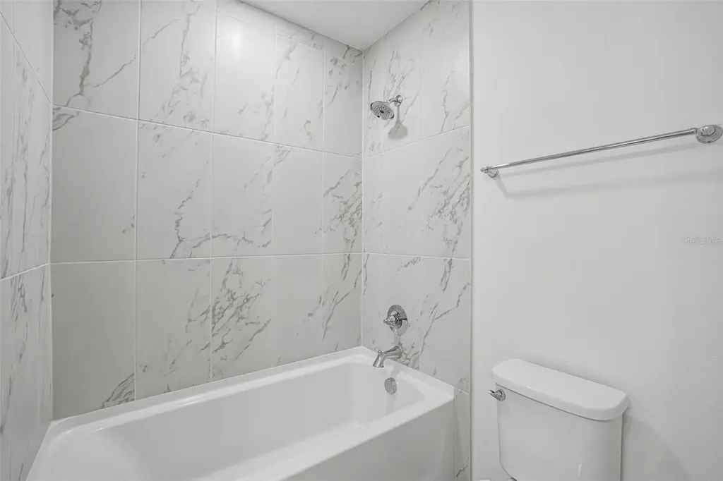 6868 Holcombe Down Drive Zephyrhills FL 33541