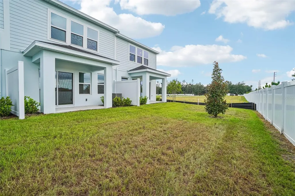 6868 Holcombe Down Drive Zephyrhills FL 33541