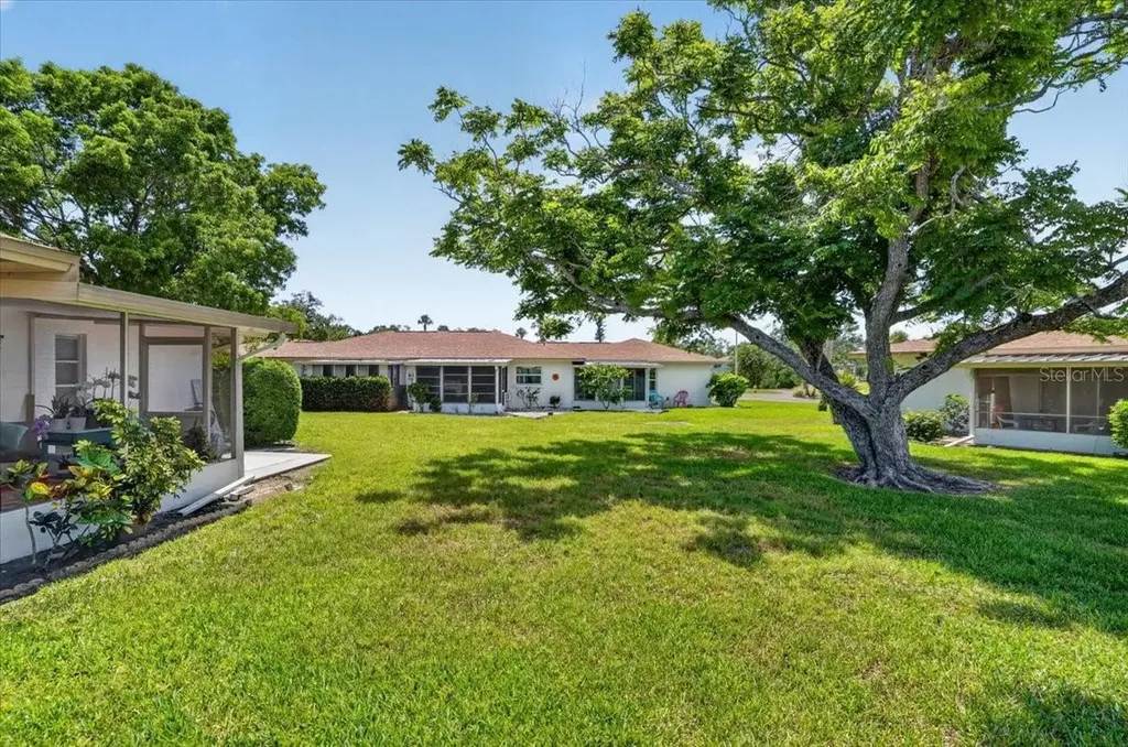 2719 51st Avenue W Bradenton FL 34207