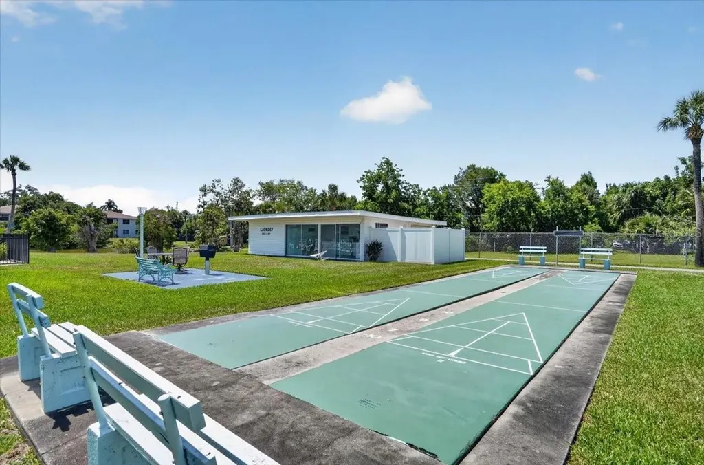 2719 51st Avenue W Bradenton FL 34207