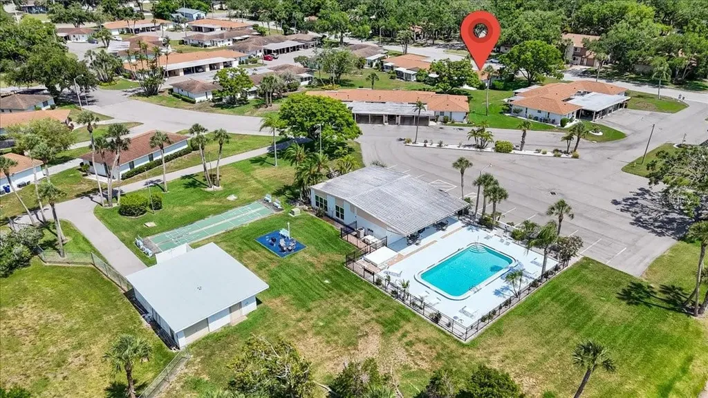 2719 51st Avenue W Bradenton FL 34207